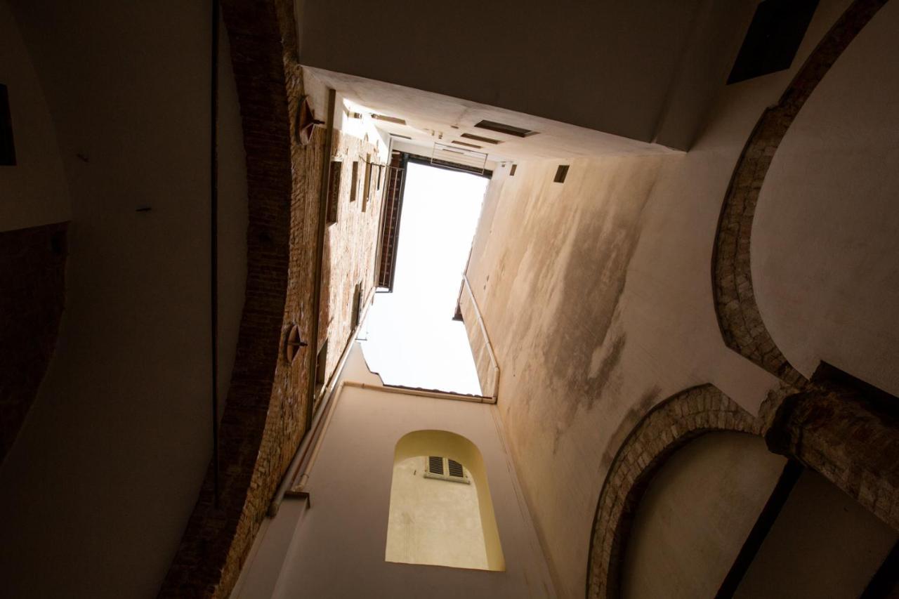 Torre Dei Sapiti Apartment ฟลอเรนซ์ ภายนอก รูปภาพ